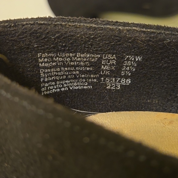 Women's 7.5 heels - Picture 7 of 7